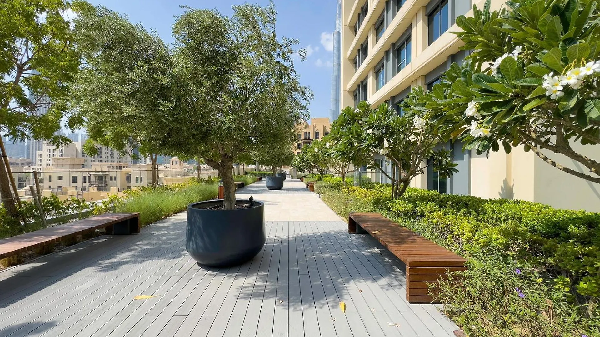 Stunning 2Br Burj Khalifa View Apartment Dubai